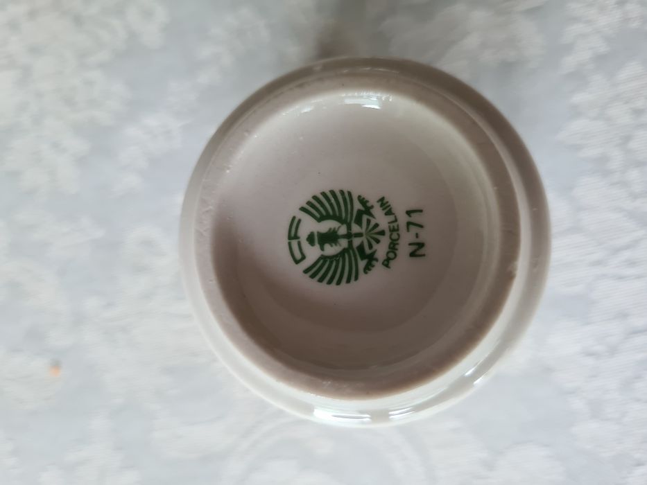 Porcelain Coffee Cups with Metal Base443473475614156802