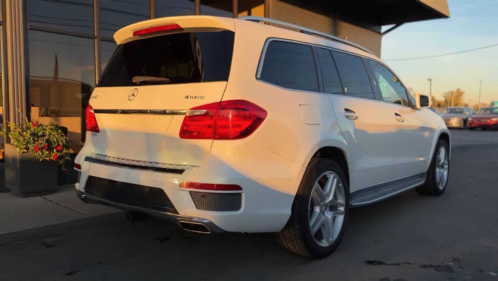 Mercedes-Benz GL-Class GL 550 4MATIC      2015
