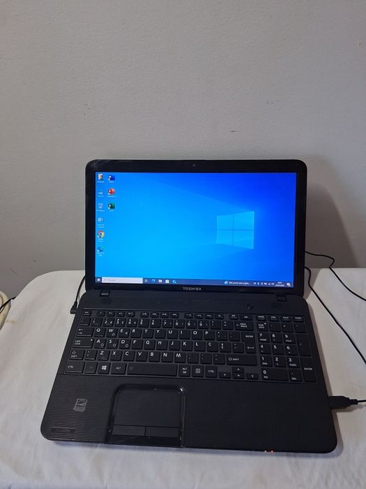 PC / Computador Toshiba em ótimo estado
