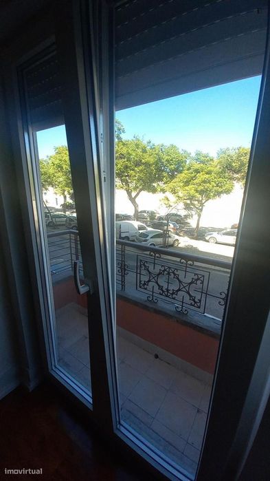 Quarto - localizado em Entrecampos Lisbon