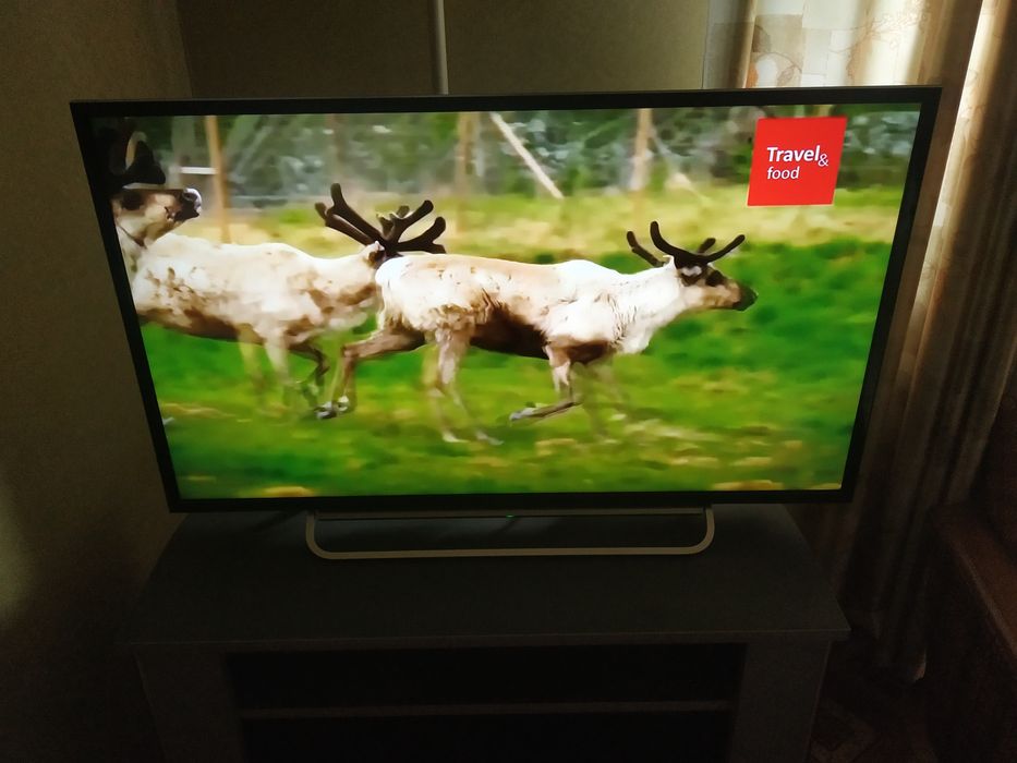 Телевизор SONY 40 дюймов, 2013 год