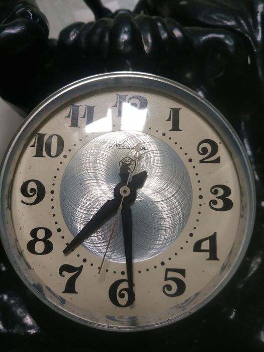 Годинник  алюминевий. Настільний.