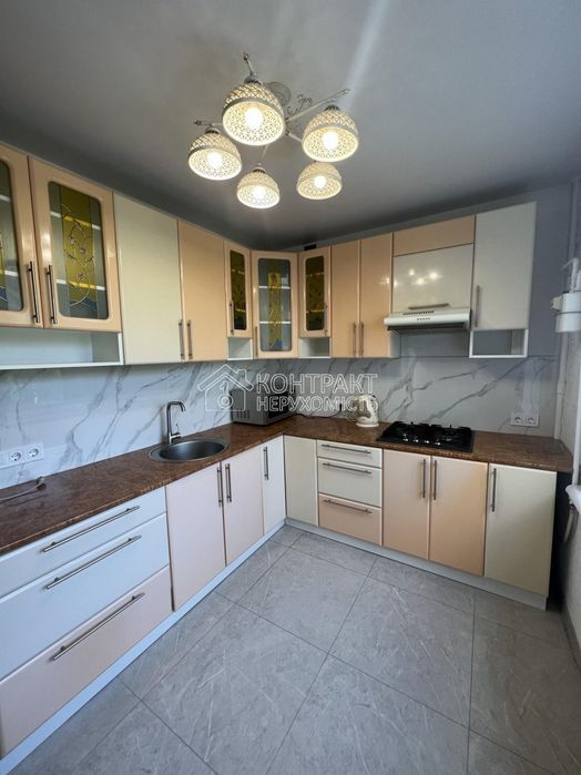 Продам 3к.кв 522 м/р Валентиновская ваучер сертификат метро Студентська Салтівське