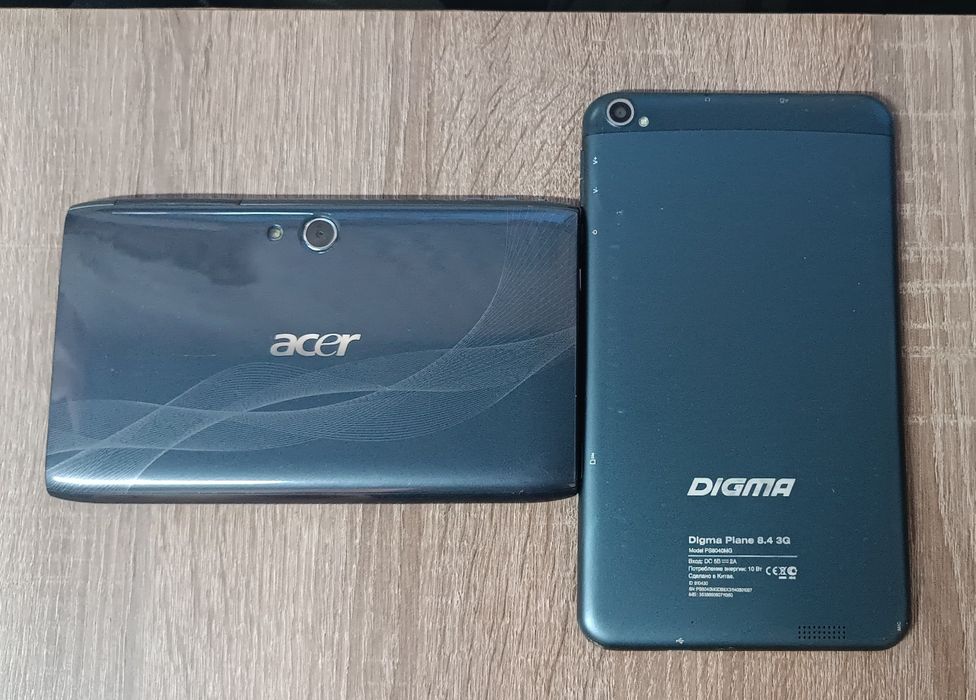 продам на запчасти телефоны. ноутбуки.