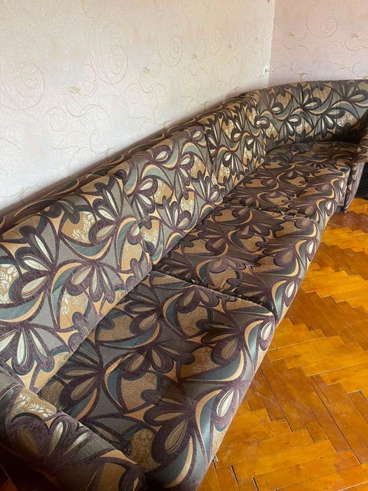Розкладний диван у хорошому стані