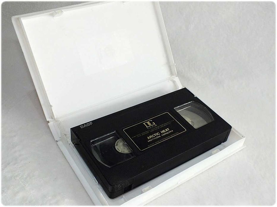 Kaseta VHS '' Arctic Heat '' Arktyczna Gorączka Film na Video ORYGINAŁ
