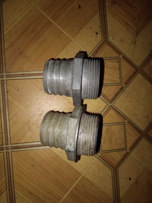 Штуцер шланговый