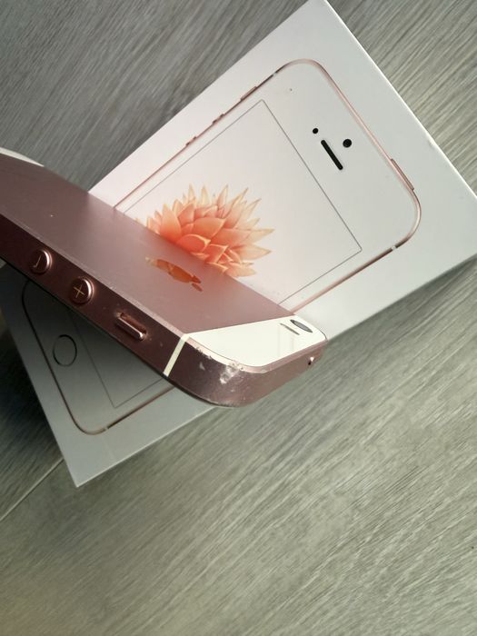 Apple iPhone SE 1. generacji 128 GB Rose Gold + pudełko i ładowarka