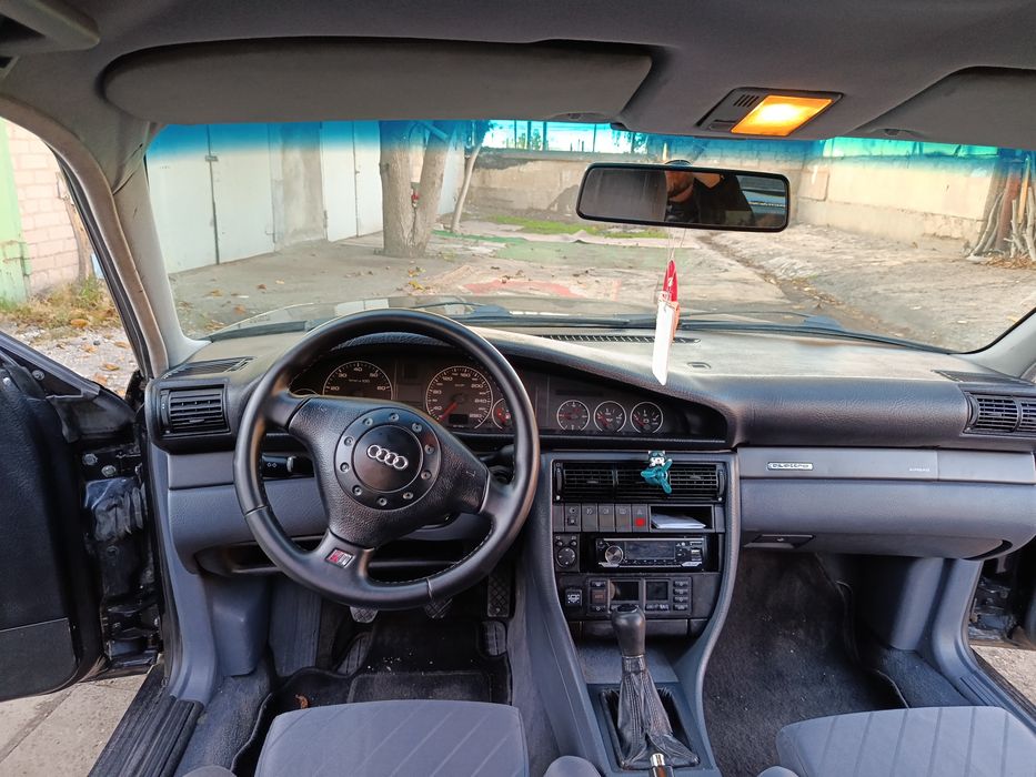 Ауди А6 Quattro с рабочим климатом