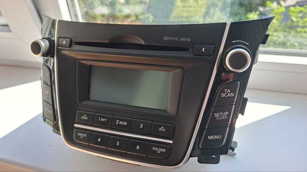 Магнітола штатна Hyundai i30 2012  96170A6210GU