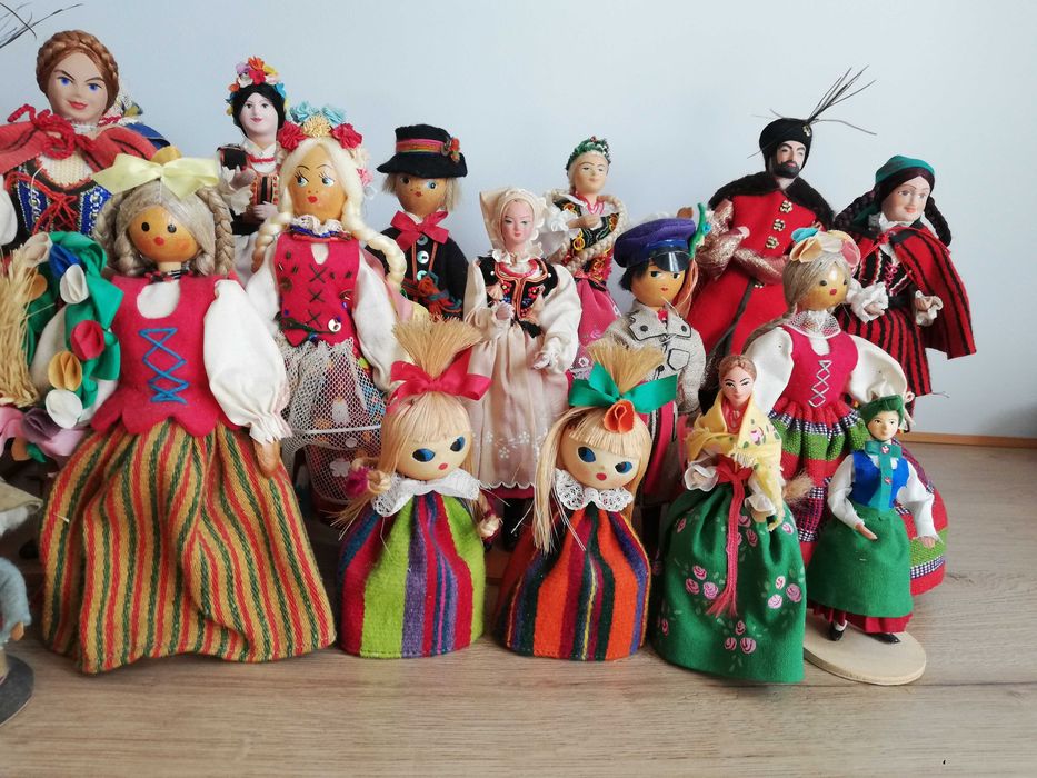 Cepelia lalki ludowe PRL 23 sztuki