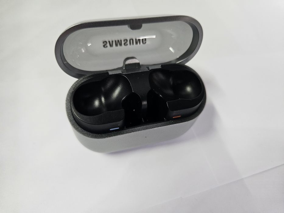 Słuchawki bluetooth Samsung Galaxy Buds3 Pro srebrne + etui