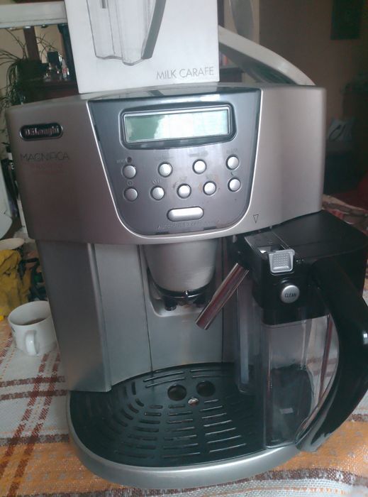Кавомашина De'Longhi cappuccino