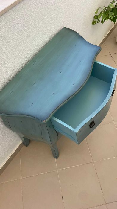 Cômoda/Consola Turquesa