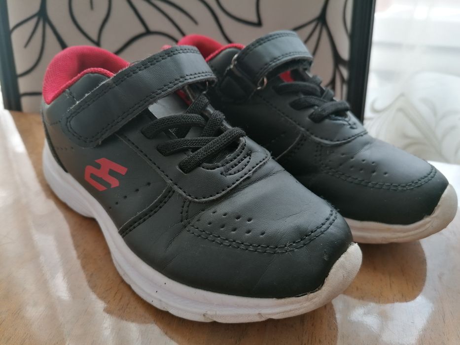 Кроссовки на мальчика