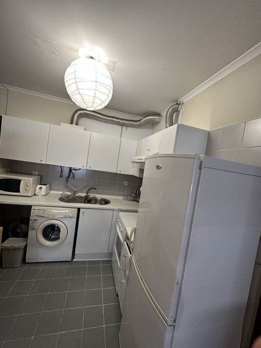 Quarto aconchegante casal c/s filho em zona calma em Penha de França