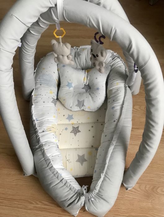 Дитячий кокон для новонародженого