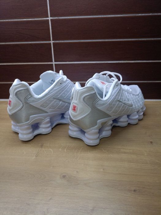 Nike shox białe nowe