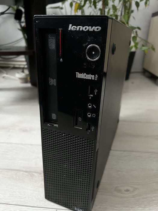 Продаю компʼютер