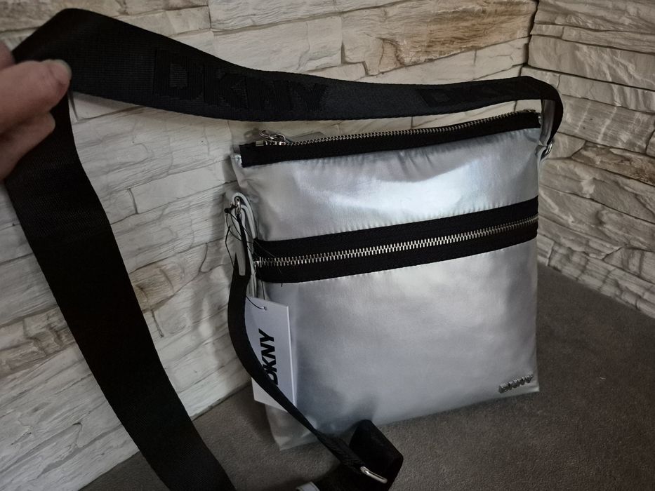 Torebka Listonoszka Damska DKNY Ryker SM CBODY