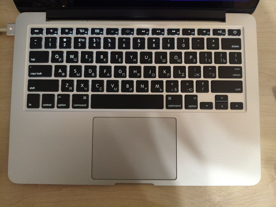 Macbook pro 2015 13inch (A1502)