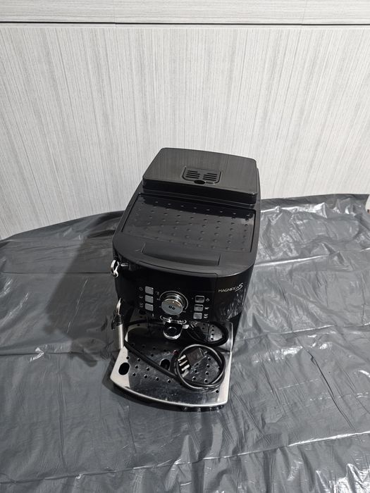 Кавоварка Delonghi Magnifica S