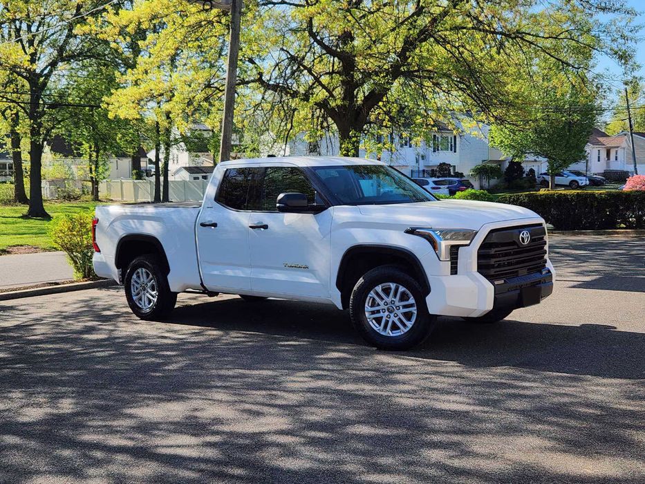 Toyota Tundra      2022