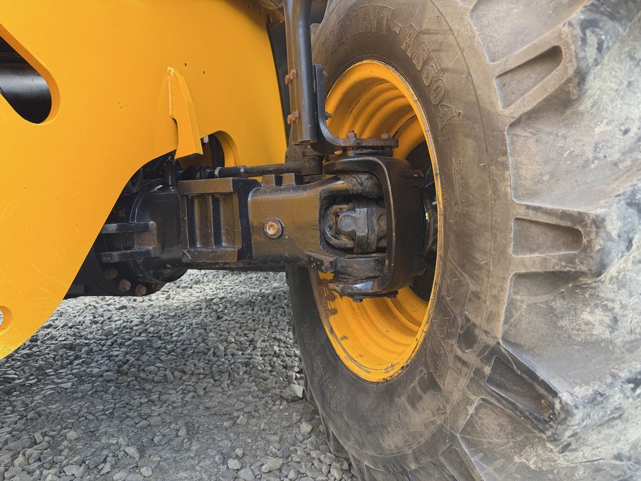 JCB 535-140 погрущик manitou