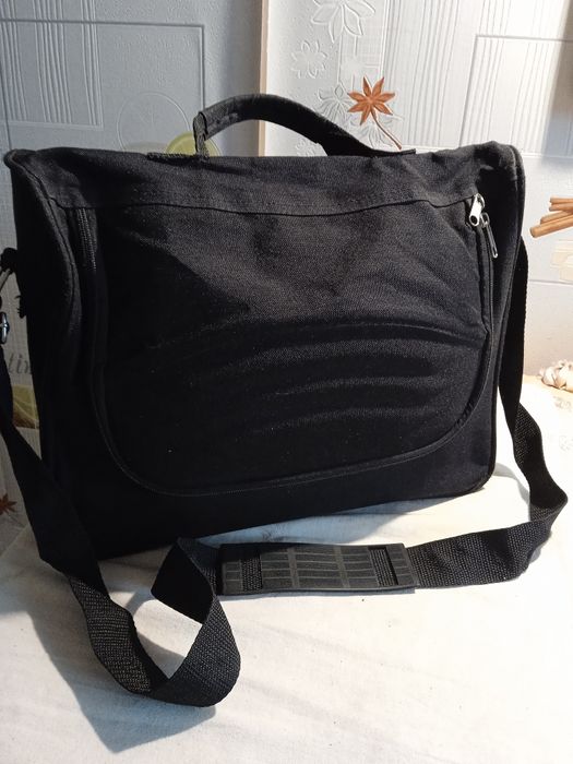 Сумка для ноутбука б/у.