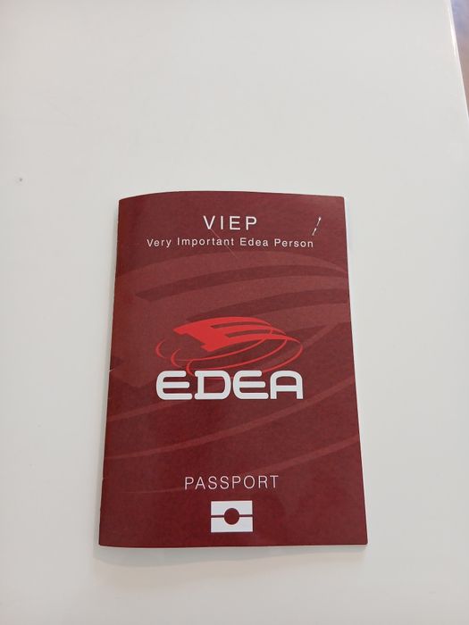 Sprzedam łyżwy EDEA chorus 245 z płozą MK galaxy