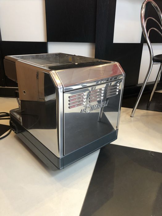 Кавоварка професійна  ЧІМБАЛІ CIMBALI M32 Bistro