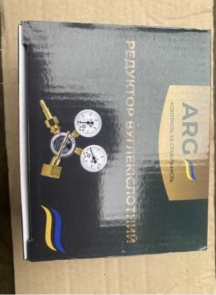 Редуктор углекислотный УР-6-6  редуктор для полуавтомата