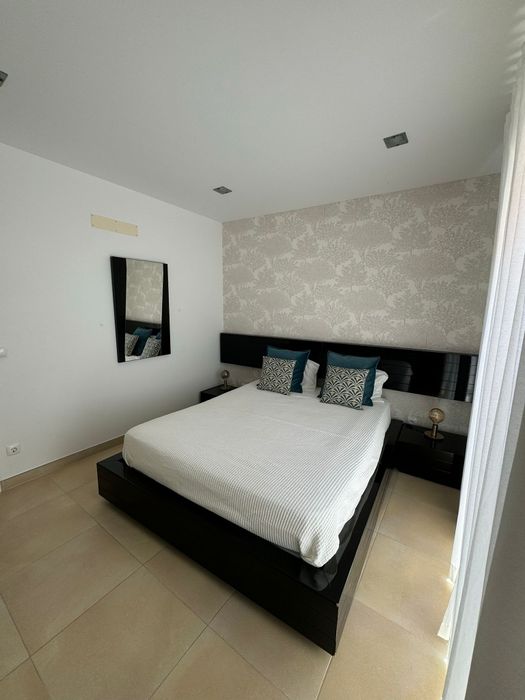 Apartamento Moderno com Vista Mar na Nazaré – Localização Premium