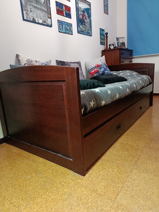 Cama com gavetão
