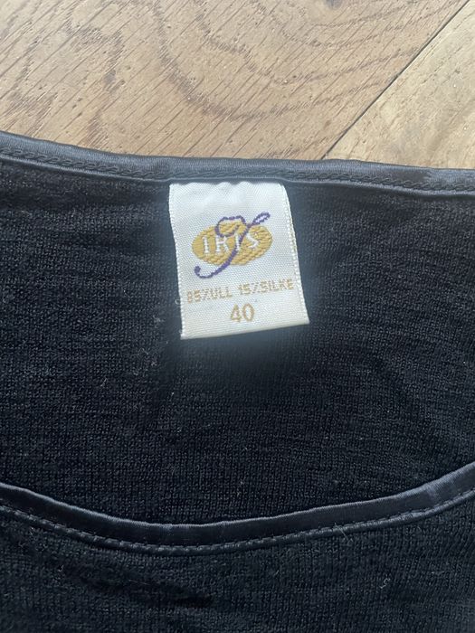 Koszulka Iris 40  wełna i jedwab czarna sweter
