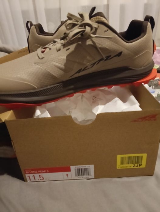 Altra lone peak 9+ Gtr