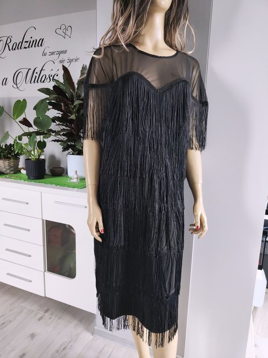Sukienka midi czarna ołówkowa z frędzlami ażurowa  nowa rozmiar 48