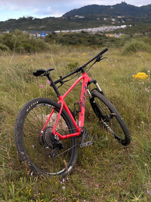 BH Expert 5.0 Roda 29", Tamanho L, Como Nova + Capacete Specialized MIPS