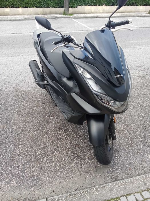 PCX usada 2024 cor preta