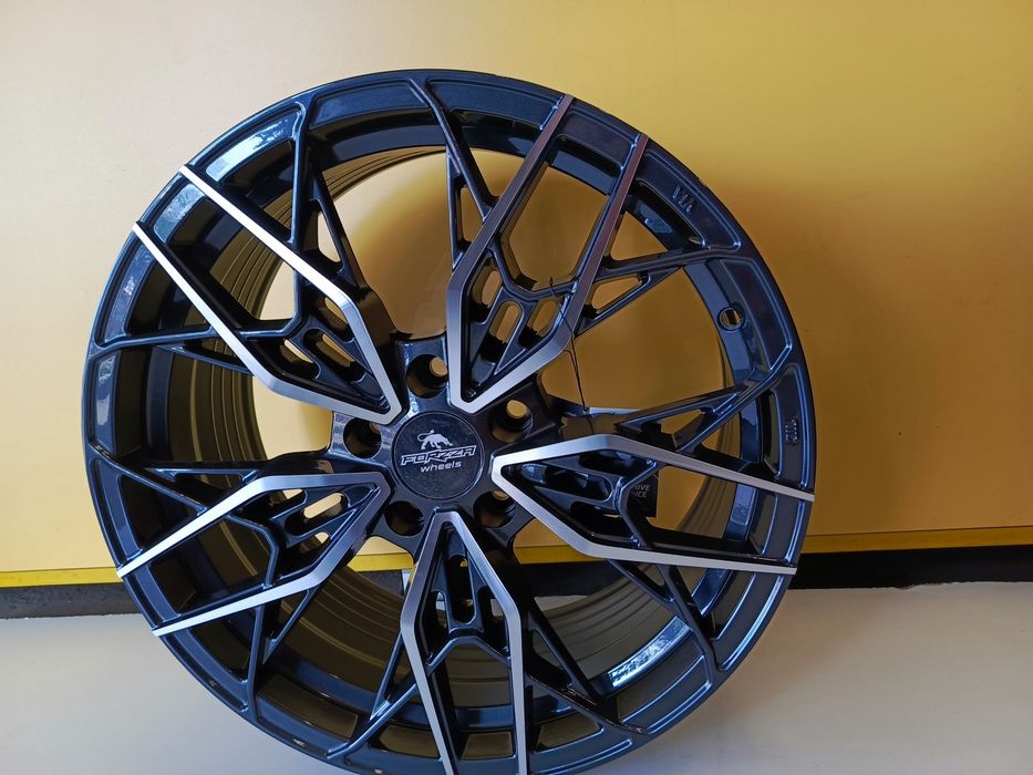 4 Felgi NOWE aluminiowe 18" FORZZA SPECTRUM5x112