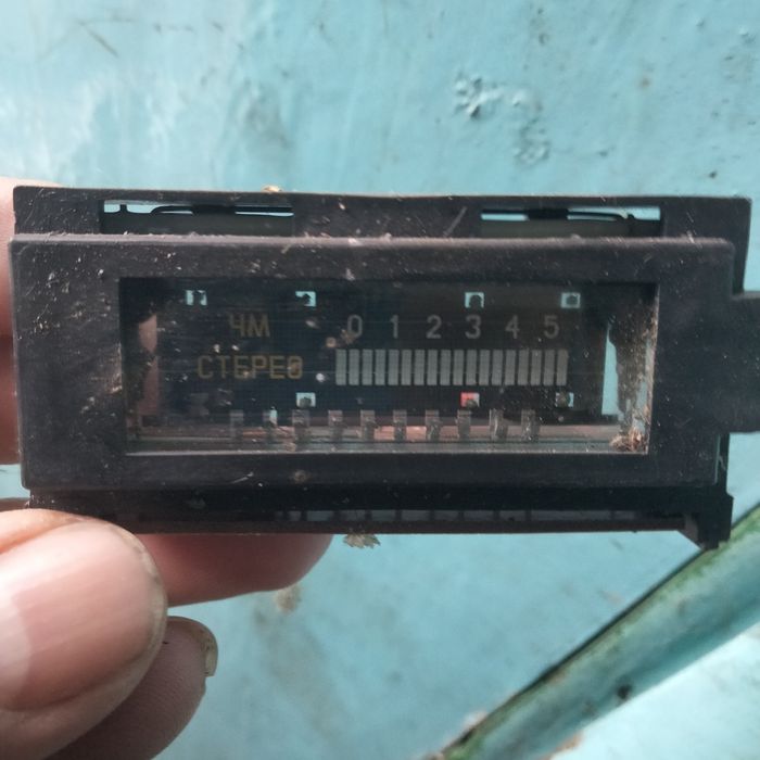 Индикаторы стрелочные и цифровые