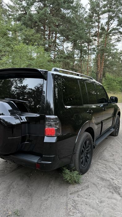 Mitsubishi Pajero Wagon 2018 3.0 газ - бензин