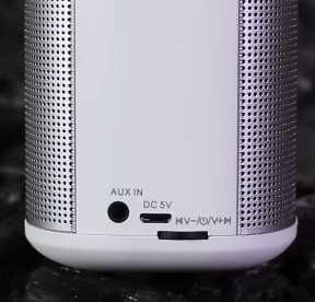 компактная блютуз колонка кирпичик  Nomi  BT 421