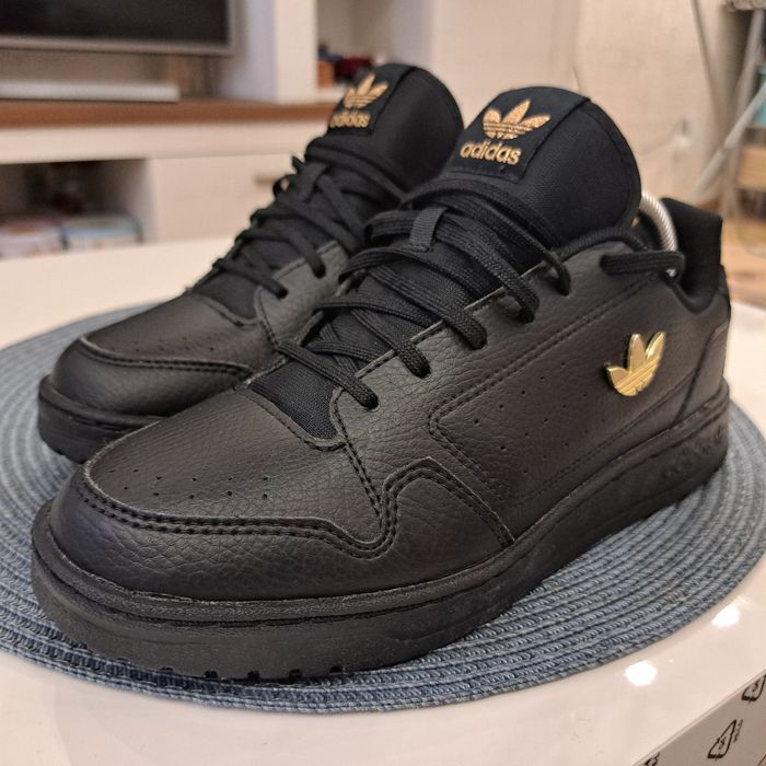 Оригінал! Кросівки Adidas (38.5)-(39)