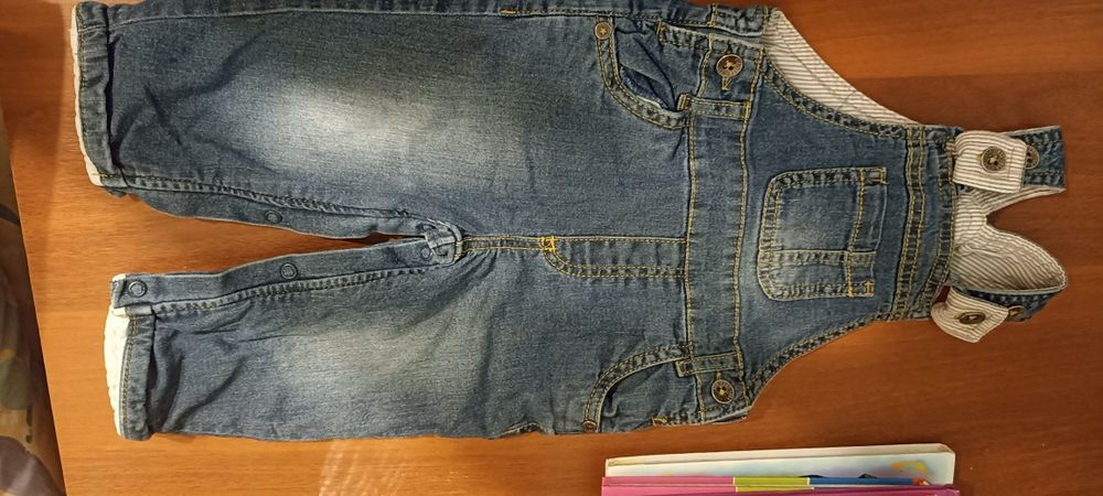 Одяг на дівчинку