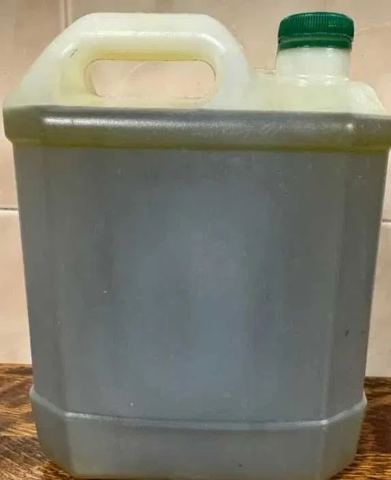 Garrafao de azeite caseiro