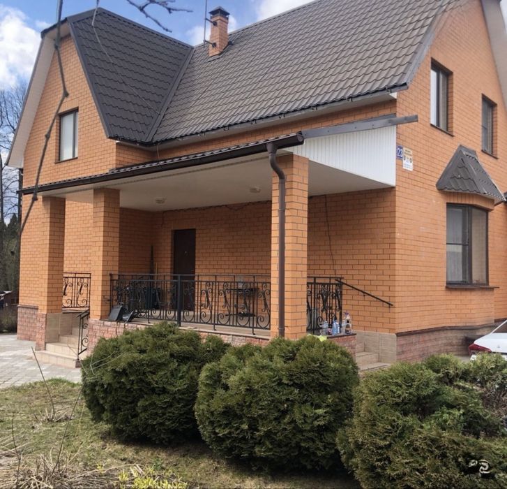 Продається дача з частковим ремонтом