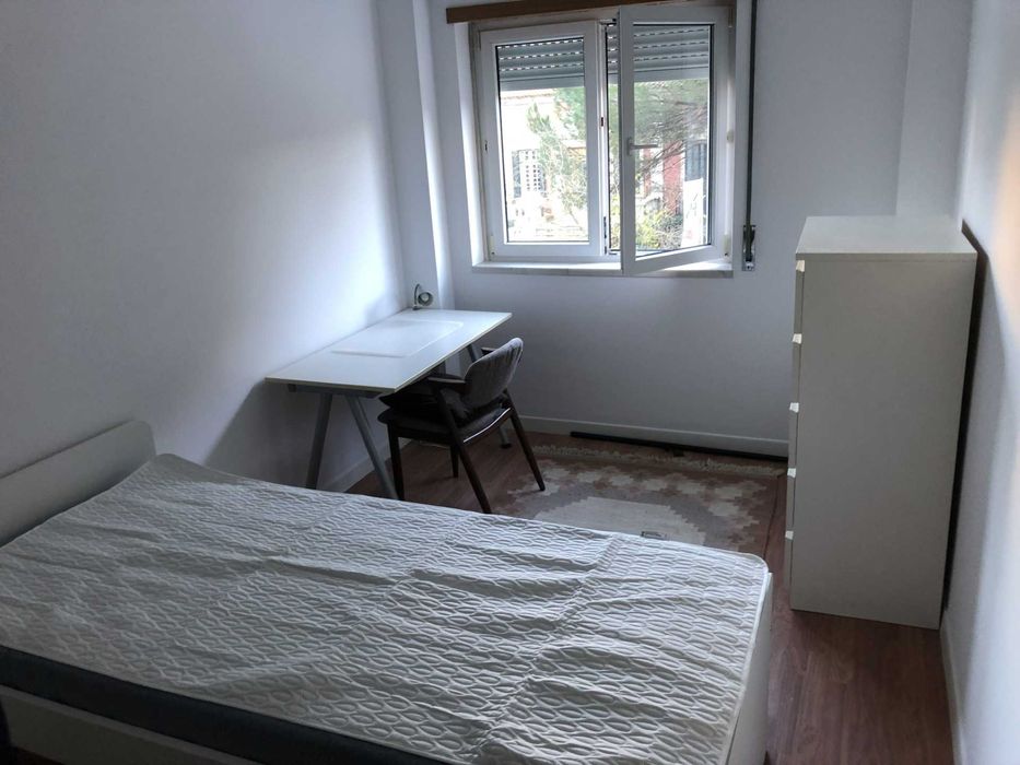 Alugo quarto no Lumiar junto ao Metropolitano