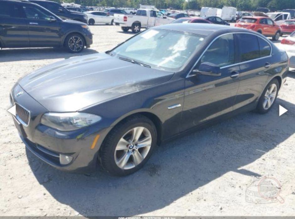 BMW 528 в кузові f10 ЦІЛА НЕ БИТА