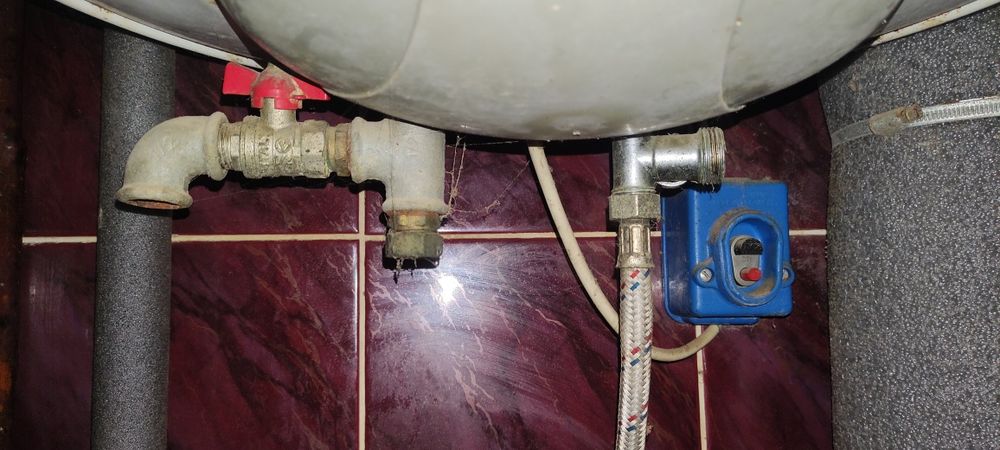 Бойлер 100л Ariston